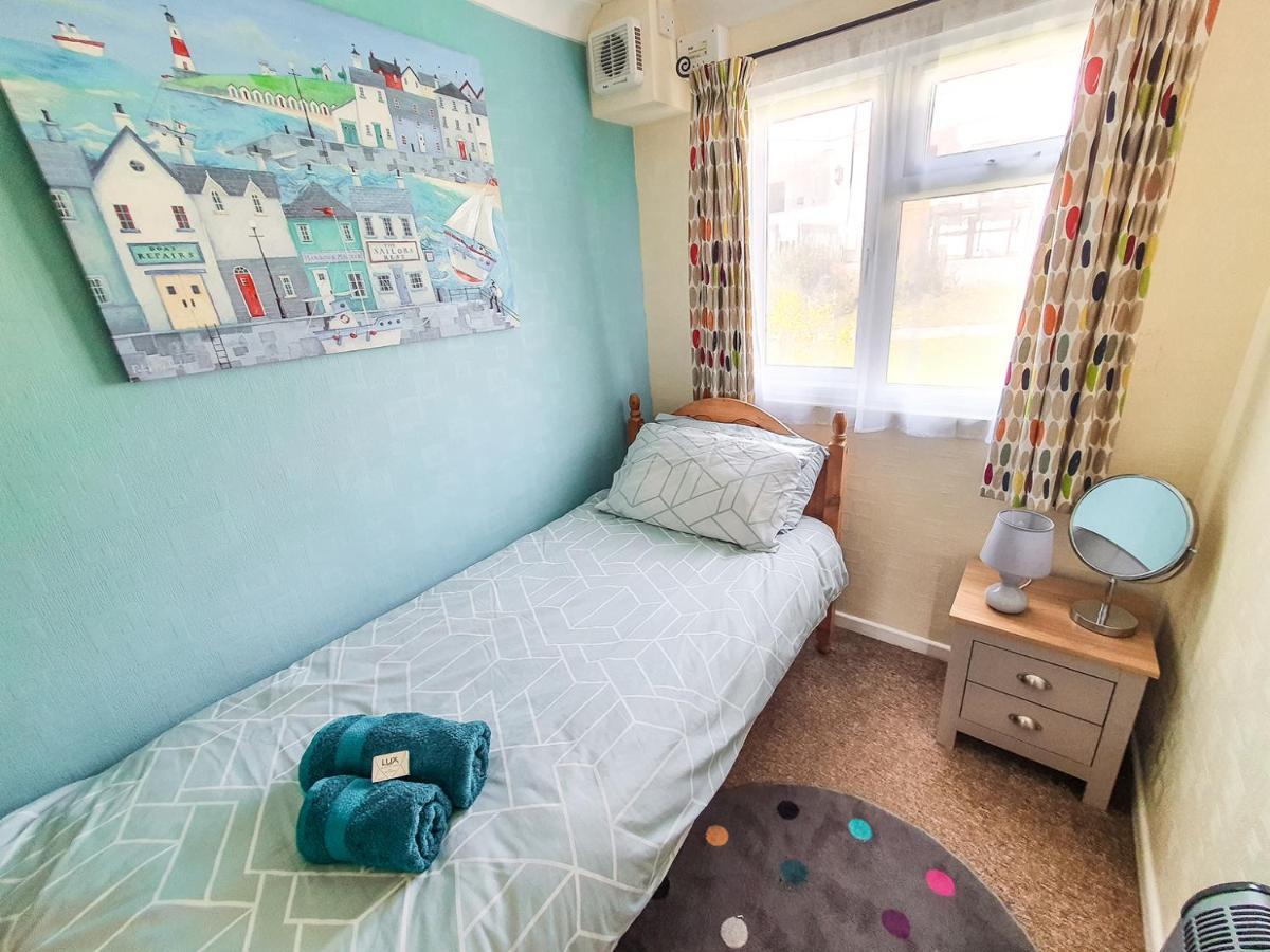 Dart Haven - Cheerful Holiday Bungalow In Galmpton Exterior foto